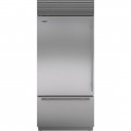 Sub-Zero  Classic 21.7 Cu. Ft. Bottom-Freezer Built-In Refrigerator - Stainless steel